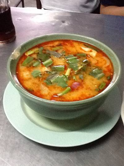ต้มยำทะเล ที่ ร้านอาหาร ไฟกลมธนา