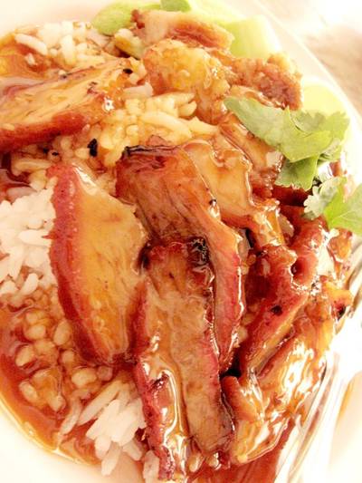 ข้าวหมูแดง-หมูกรอบ ที่ ร้านอาหาร ก๋องเมงจั้น