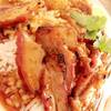ข้าวหมูแดง-หมูกรอบ ที่ ร้านอาหาร ก๋องเมงจั้น