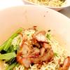 บะหมี่หมูแดงจะต้องเบิ้ลสองนะ ที่ ร้านอาหาร ก๋องเมงจั้น