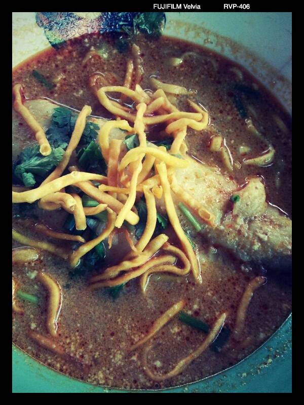 อร่อยยยยยยยยยย ที่ ร้านอาหาร ข้าวซอยไทยใหญ่