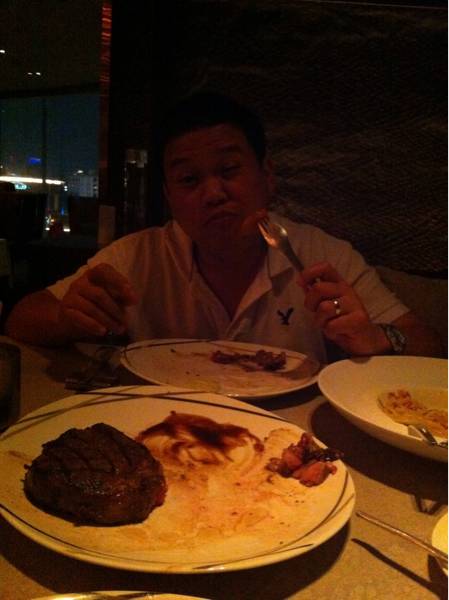 Aus Beef 3600 g. แชร์กันคะ เนื้อนุ่มมากคะ ที่ ร้านอาหาร Prime Restaurant