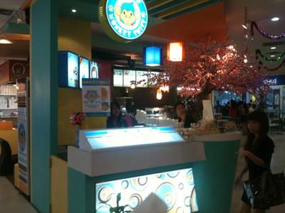 ถึงร้านแล้วว ที่ ร้านอาหาร monkey twist
