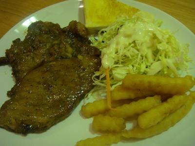 เสต็กหมูพริกไทยดำ ที่ ร้านอาหาร BKK Grill ซอยรางน้ำ