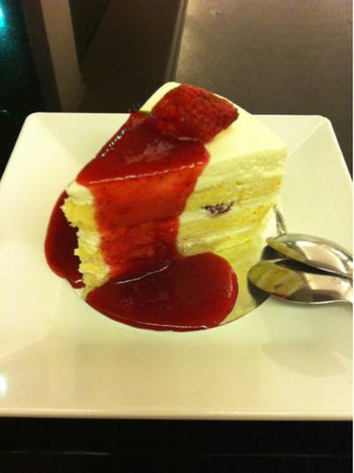 สตรอเบอร์รี่ชอตเค๊ก ที่ ร้านอาหาร ร้านเลตรัง2