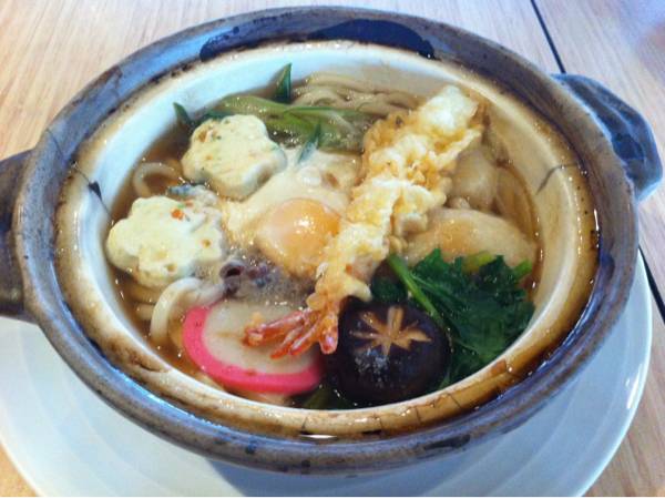 นาเบะยากิ อูด้ง ที่ ร้านอาหาร KAZOKUTEI Japanese Udon & Soba