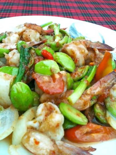 สะตอผัดกะปิกุ้ง  ที่ ร้านอาหาร ปากน้ำซีฟู้ด