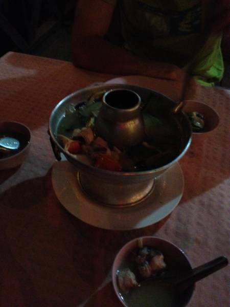ร้านอาหาร วังปลาหน้าเขื่อน
