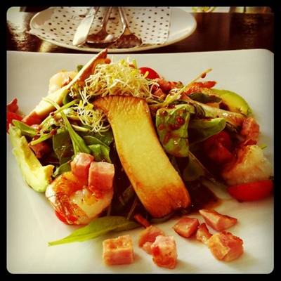 ร้านอาหาร Polka Dot Cafe'