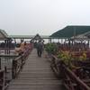 ทางไปหน้าทะเล ที่ ร้านอาหาร ทับทิมทอง