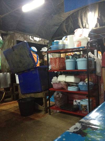 ร้านอาหาร ครัวสีทอง