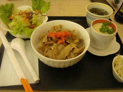 ชุดข้าวหมูย่างญี่ปุ่น ที่ ร้านอาหาร Shogun Doburi