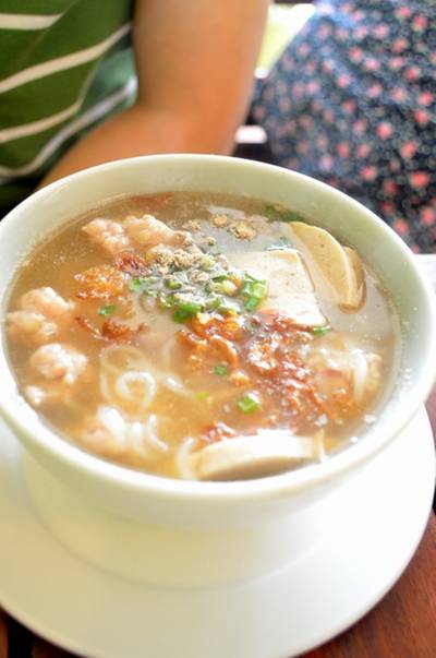 ก๋วยจั๊บญวน  ที่ ร้านอาหาร ร้านผักเขียว อาหารเวียดนาม
