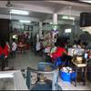 ที่นั่งในร้าน ที่ ร้านอาหาร กานต์ เป็ดตุ๋น