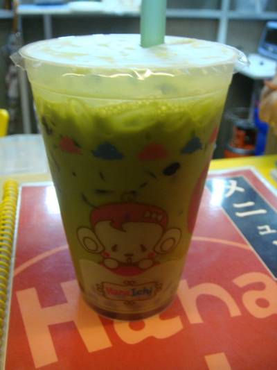 ชาเขียวไข่มุก ที่ ร้านอาหาร Hana Ichi