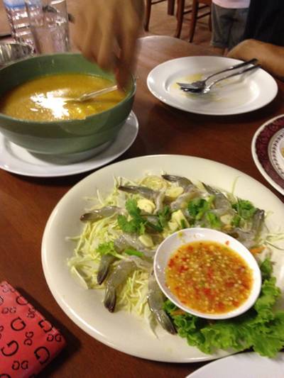 ร้านชวนชิม ที่ ร้านอาหาร ร้านชวนชิมซีฟู้ด