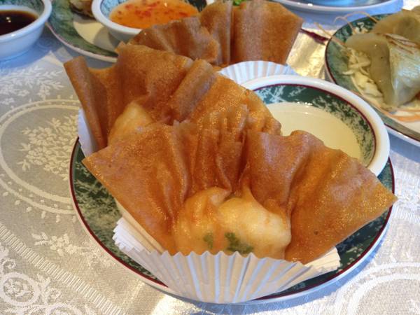 เกี๊ยวกุ้งทอด ที่ ร้านอาหาร Dynasty Centara Grand @ Central Plaza Ladprao