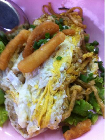 ทาโร่คั่วไก่ ที่ ร้านอาหาร นายเพ้ง ราชาก๋วยเตี๋ยวคั่วไก่