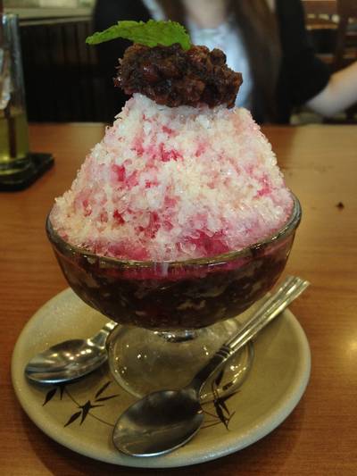 ถั่วแดงเย็น (จ่ายเพิ่ม 50 บาท ไม่รวมใน buffet) ที่ ร้านอาหาร Donabe สุกี้ยากี้แอนด์ชาบูชาบู RCA