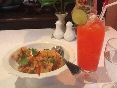 กระทงทอง ที่ ร้านอาหาร Spa Foods กระท่อมมังสวิรัติ