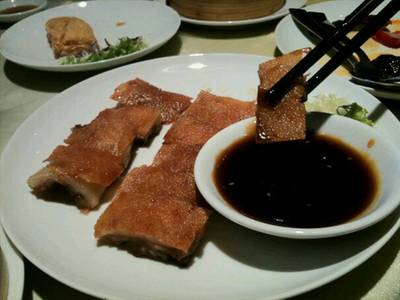 หมูหันเลิศรส ที่ ร้านอาหาร Fei Ya