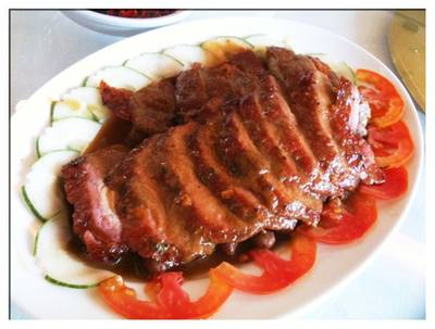 หมูแดง หอมหวานอร่อยสะใจ ที่ ร้านอาหาร China Palace สี่พระยา