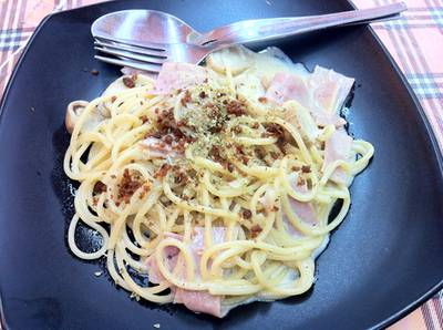 พาสต้าแฮมเห็ด อร่อยค่ะ ^^ ที่ ร้านอาหาร สเต็กต้นซอย