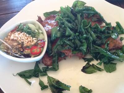 ทอดมันปลากราย สุดยอด ที่ ร้านอาหาร เฮือนธารา