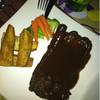 ซีโครงหมูอบบาบีคิวซอส..  ที่ ร้านอาหาร Moon Dance Bistro 
