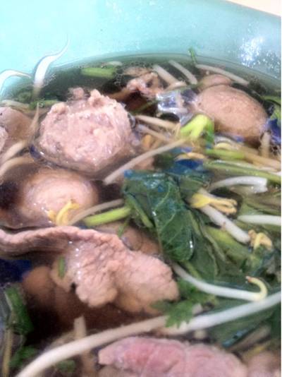 ร้านอาหาร ก๋วยเตี๋ยวลูกทุ่งรุ่งเรือง ร้านอาหาร ก๋วยเตี๋ยวลูกทุ่งรุ่งเรือง