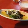 ยำปลาสลิด ที่ ร้านอาหาร ร้านอาหารกลมวรรณ