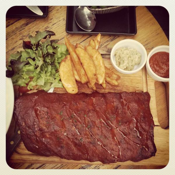 ร้านอาหาร Mellow ทองหล่อ