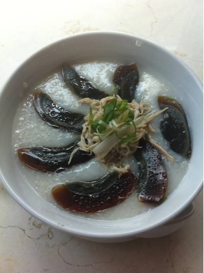 โจ้กไข่เยี่ยวม้าหมูเค็ม ที่ ร้านอาหาร Hongkong Kitchen Rain Hill
