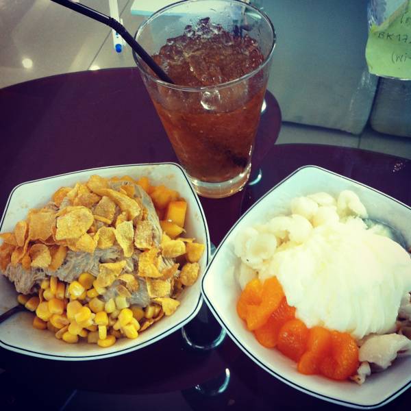 อร่อยมากๆ ที่ ร้านอาหาร Huck Ice Cream หลังมอ