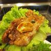 ห่อด้วยผักสดแล้ว..... งั่มมมม ที่ ร้านอาหาร บูตะกริลล์