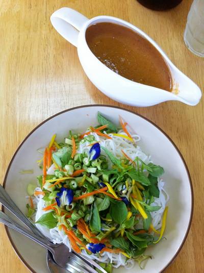 ขนมจีนน้ำยาเห็ด  ที่ ร้านอาหาร Health me อาหารมังสวิรัติ