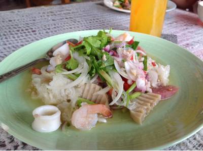 ร้านอาหาร บ้านสวนชมจันทร์