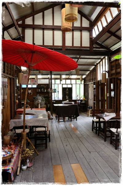 ร้านอาหาร บ้านดอกไม้