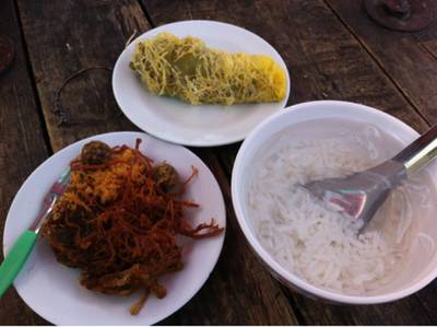 ร้านอาหาร ข้าวแช่แม่ศิริ