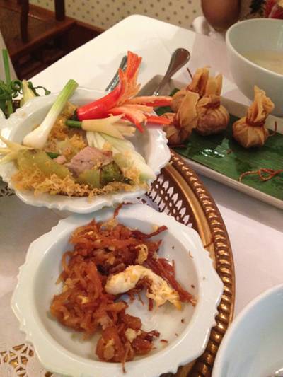 ร้านอาหาร ท่านหญิง