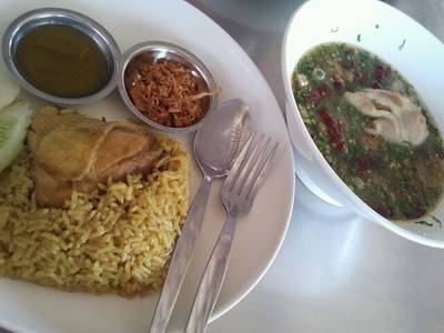 ข้าวหมกไก่สยาม สาขาสนามบินน้ำ ที่ ร้านอาหาร ข้าวหมกไก่สยาม สนามบินน้ำ