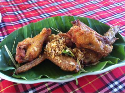 ร้านอาหาร Thong-U-Rai