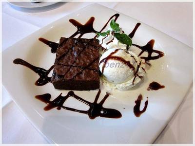 ร้านอาหาร Greyhound Cafe Avenue รัชโยธิน