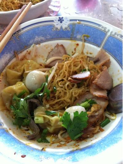 ร้านอาหาร เจ้ยี่