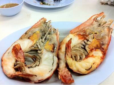 ร้านอาหาร ทะเลเผาบางอ้อ