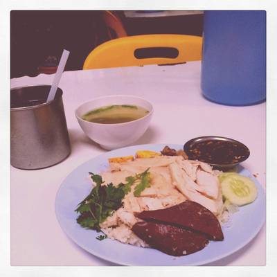 ร้านอาหาร ข้าวมันไก่ ทิพย์ช้าง ลำปาง