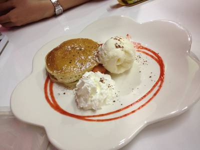 ร้านอาหาร Let's Sweet (Cafe & Pancake House)