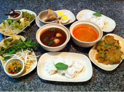 ขนมจีนบางกอก สาขาโลตัสพระราม1 ที่ ร้านอาหาร ขนมจีนบางกอก โลตัสพระราม 1