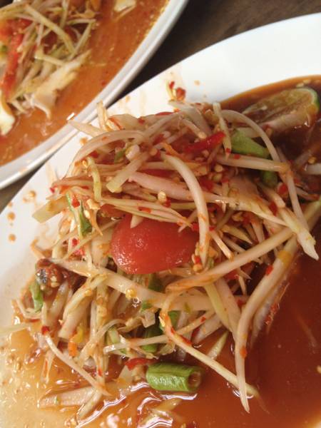 ร้านอาหาร แซ่บวัน ตำซั่ว