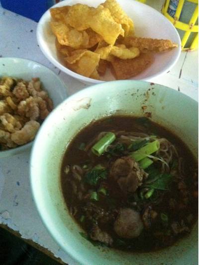 อร่อย ครับ  ที่ ร้านอาหาร ก๋วยเตี๋ยวเรือ ลุงประตูน้ำ